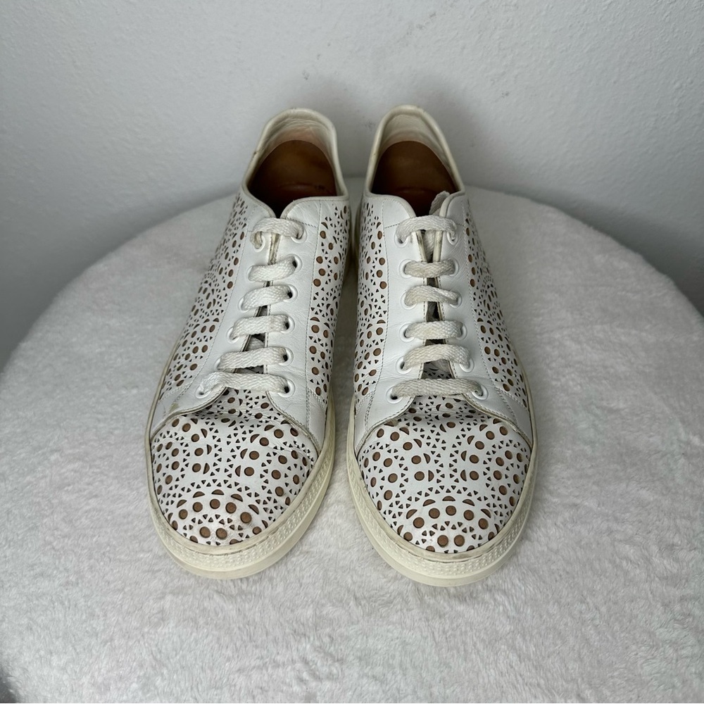 Alaia Size 9 White Tan Laser Cut
Leather Lace-Up Low Top
Sneakers - Picture 3 of 15